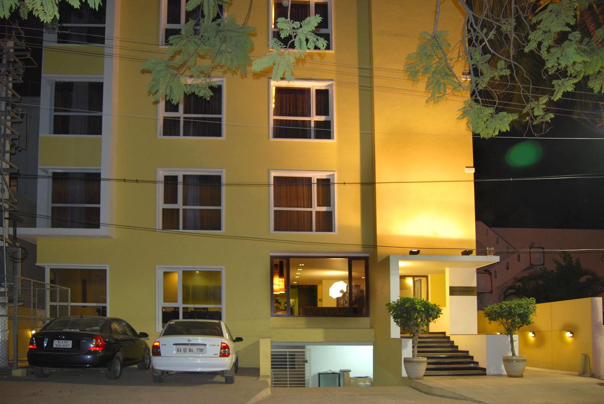 Апарт готель Justa Indiranagar Бенґалуру Екстер'єр фото